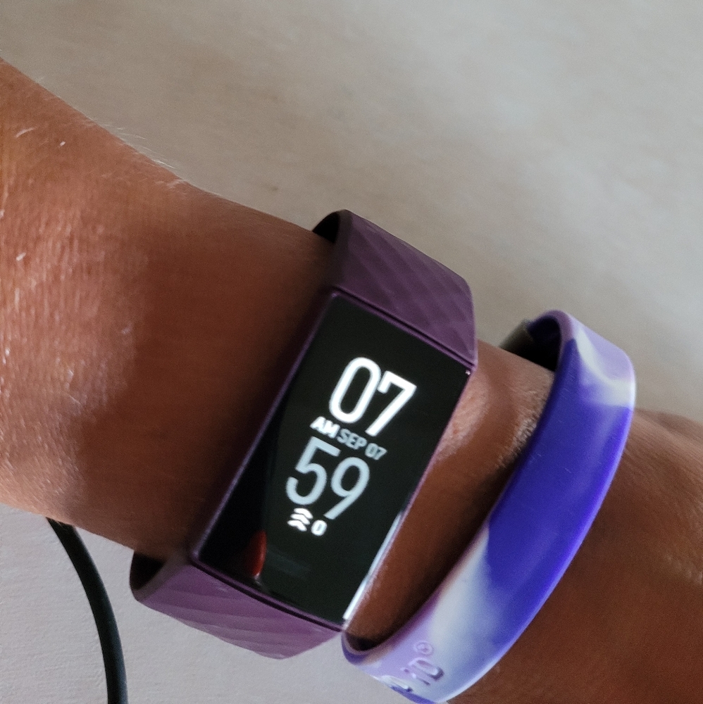 Fitbit Charge 4